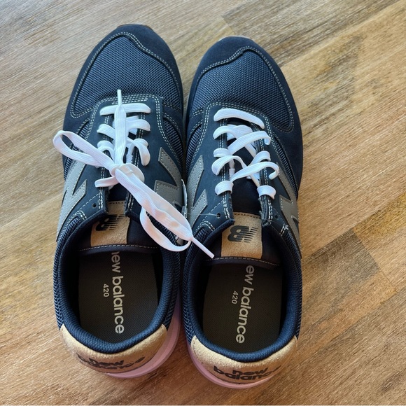 New Balance 420 Navy gray men’s size 12 grey sneaker shoe - Picture 2 of 6